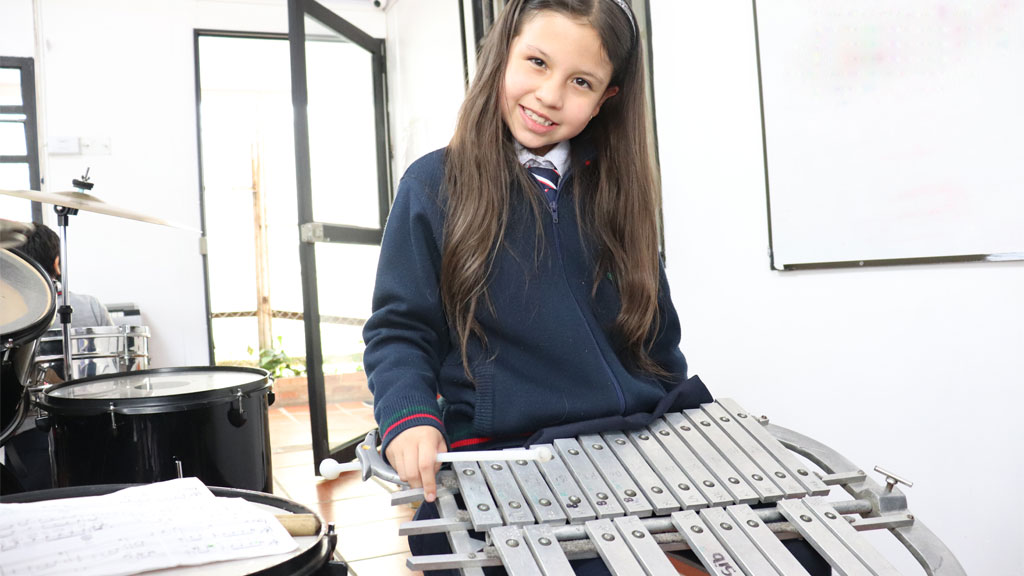 Los beneficios de la música para el crecimiento de los estudiantes en el Liceo La Sabana